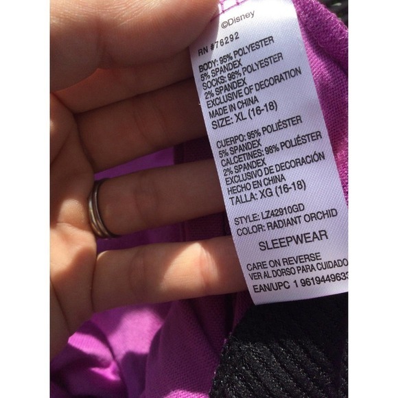 Disney Nightmare Before Christmas 2X NEW womens sleep shirt black fuchsia socks - Picture 12 of 14